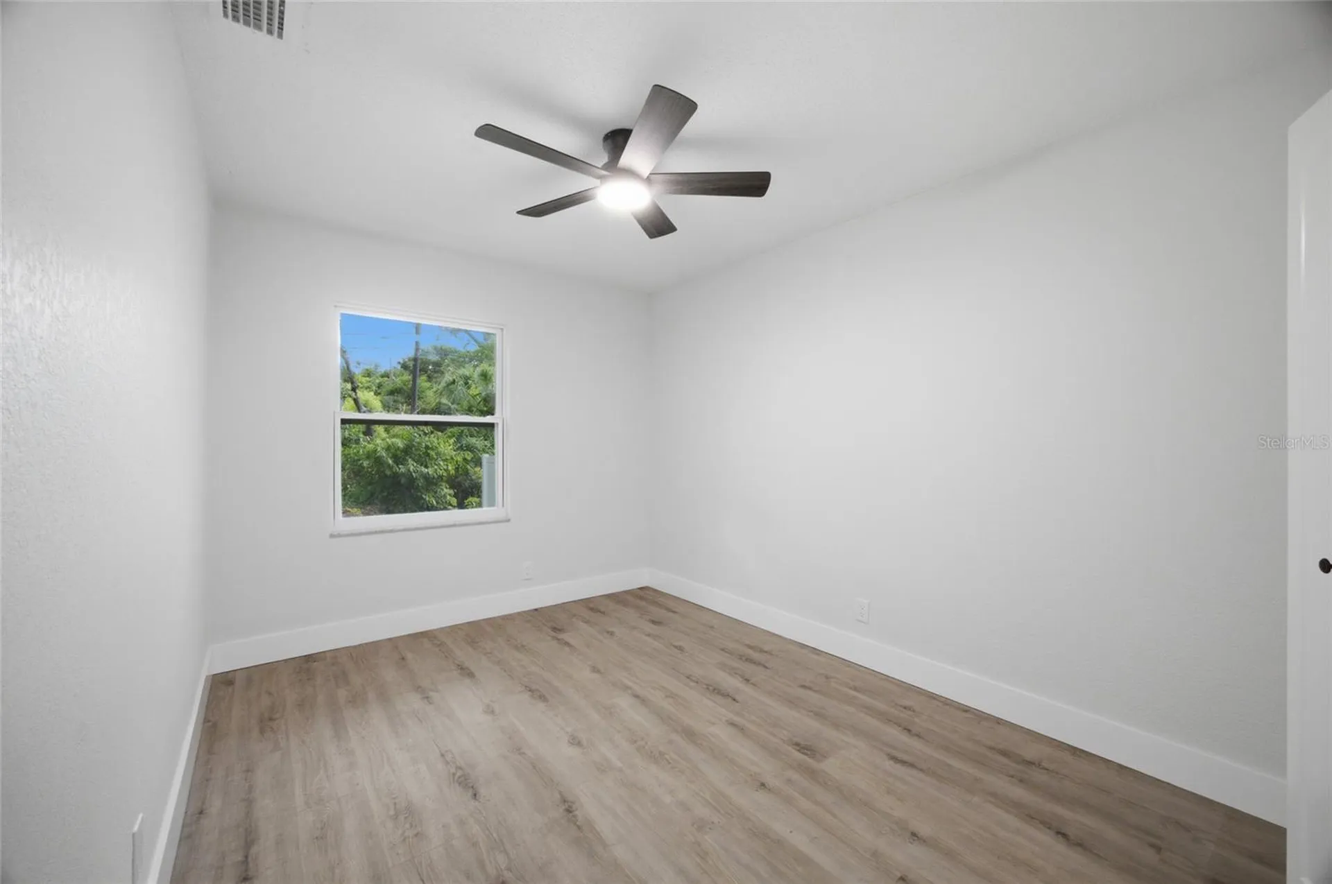 1333 Overlea Street Clearwater FL 33755