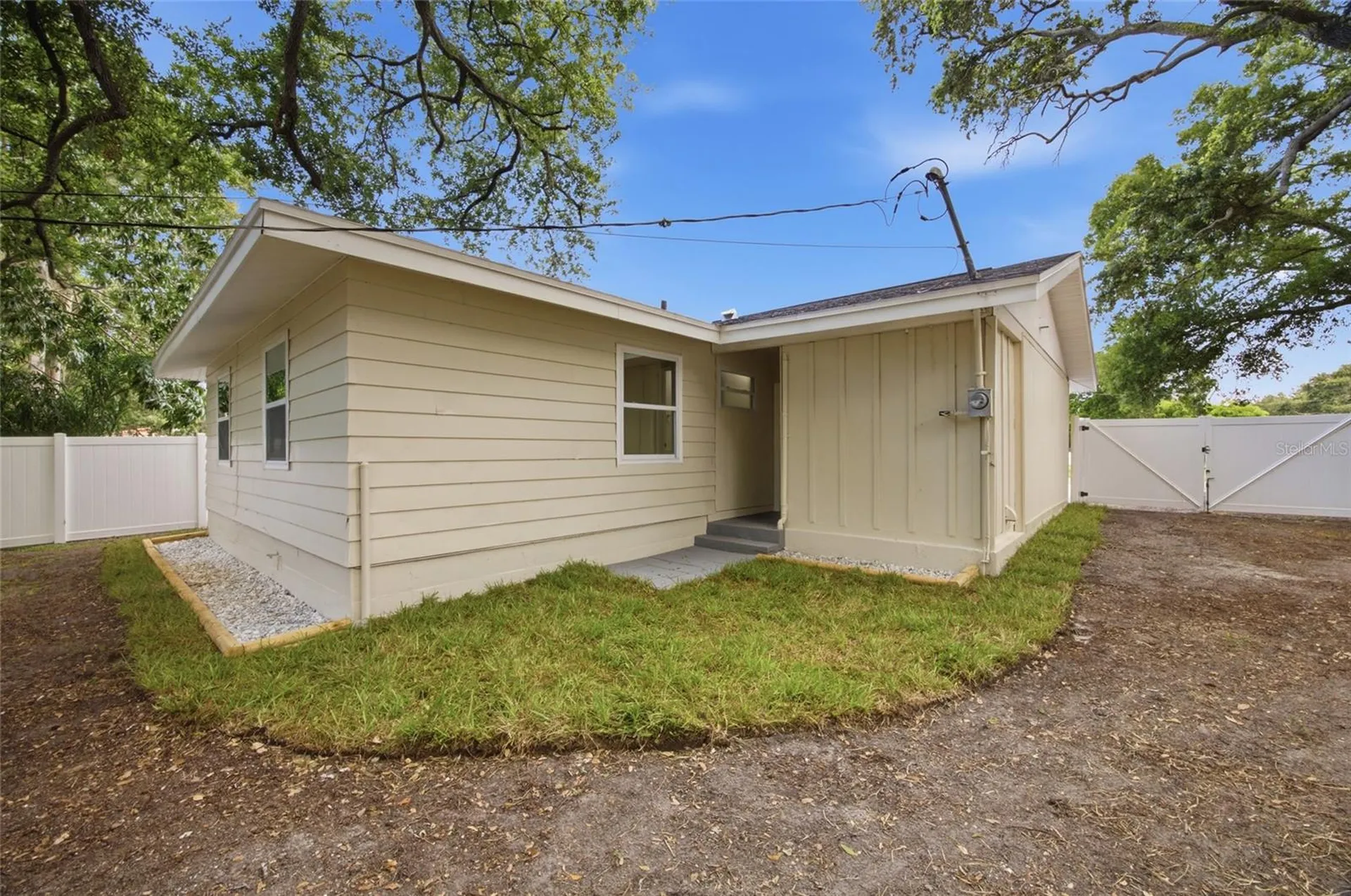 1333 Overlea Street Clearwater FL 33755