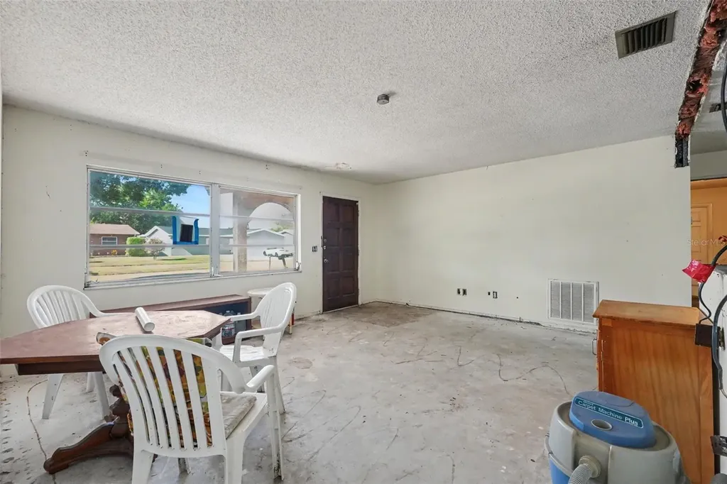 8373 78th Terrace Seminole FL 33777