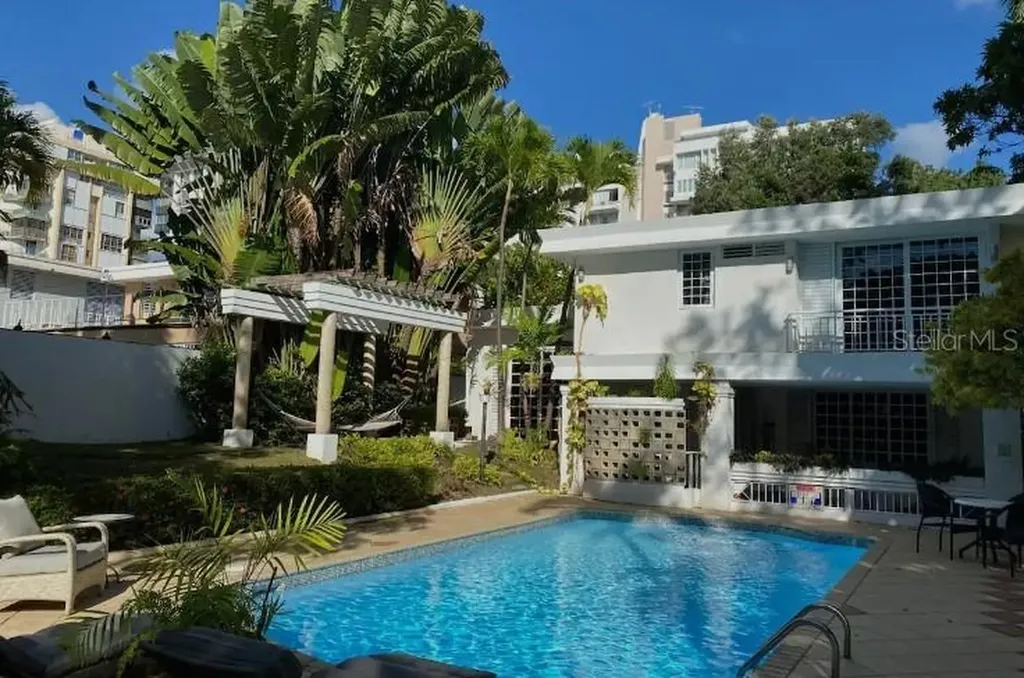 4 Ebano Street Guaynabo PR 00966