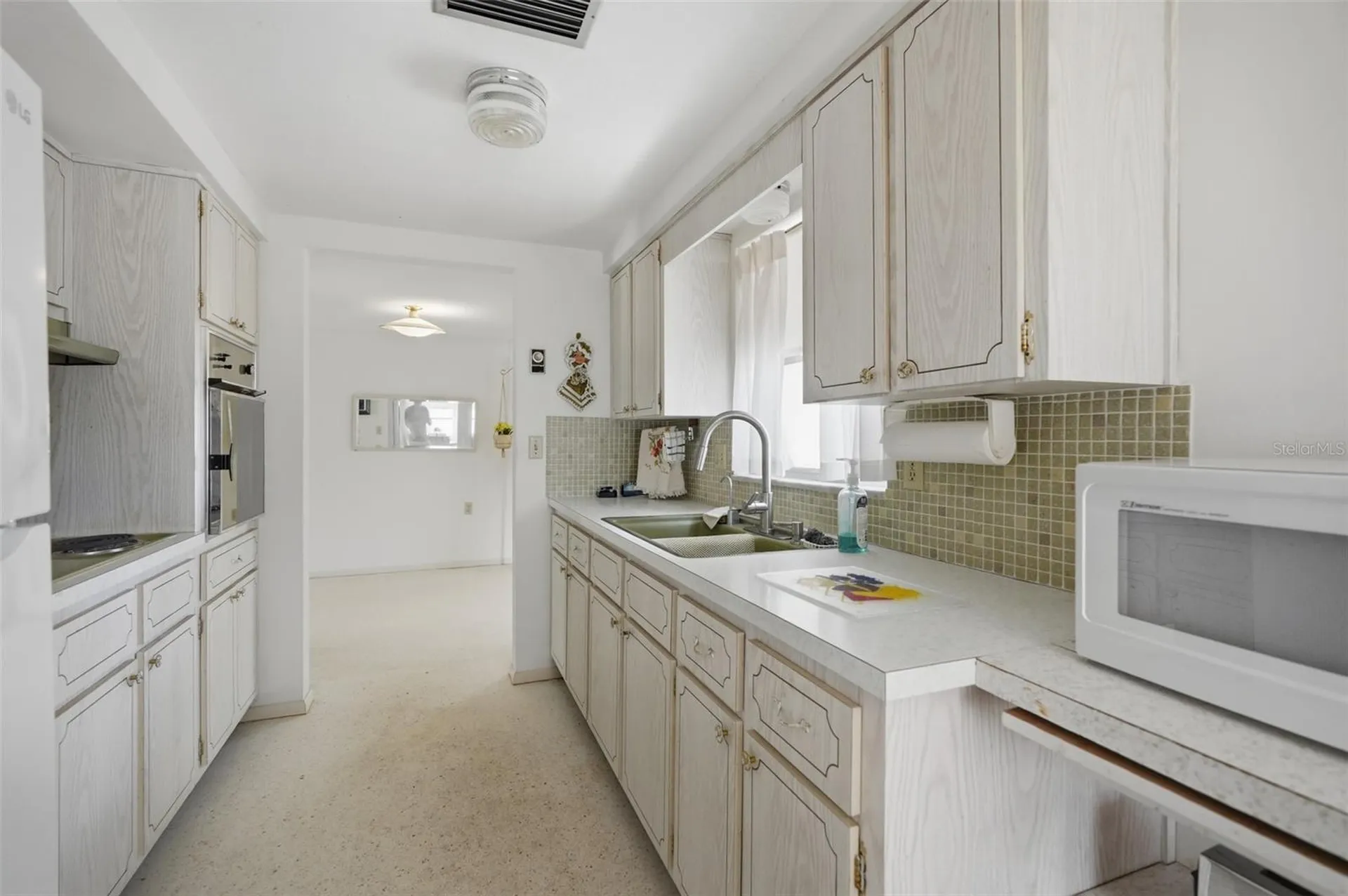 1207 Lodestar Drive Holiday FL 34690