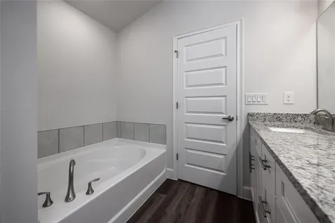 2584 SW 250th Terrace Newberry FL 32669