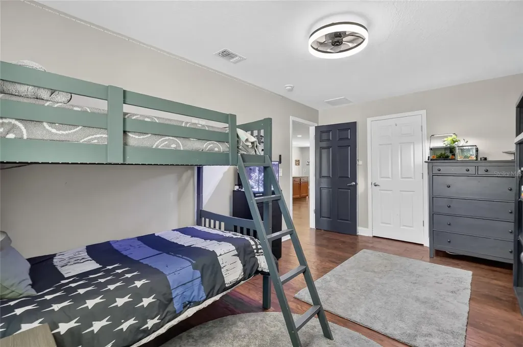 706 S Oakwood Avenue Brandon FL 33511