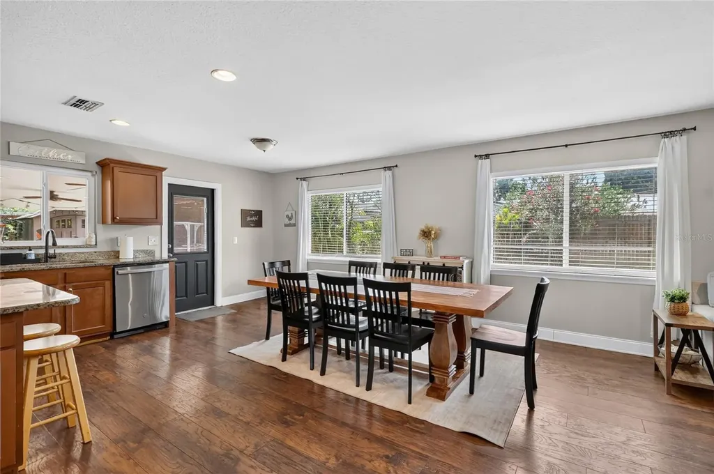 706 S Oakwood Avenue Brandon FL 33511