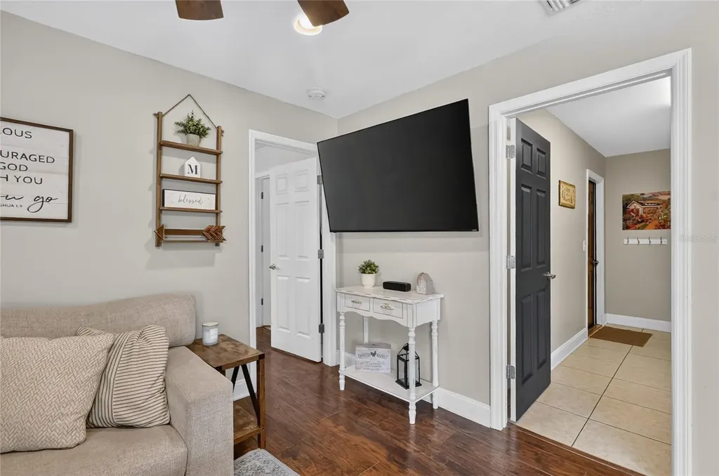 706 S Oakwood Avenue Brandon FL 33511