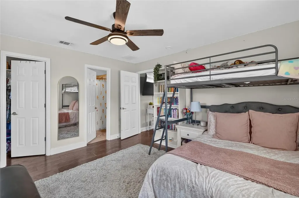 706 S Oakwood Avenue Brandon FL 33511