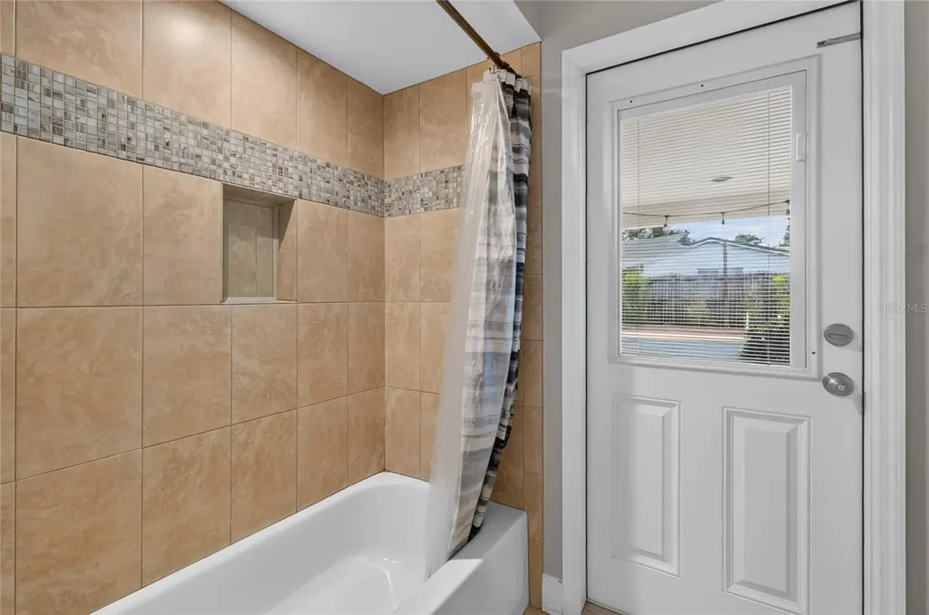 706 S Oakwood Avenue Brandon FL 33511