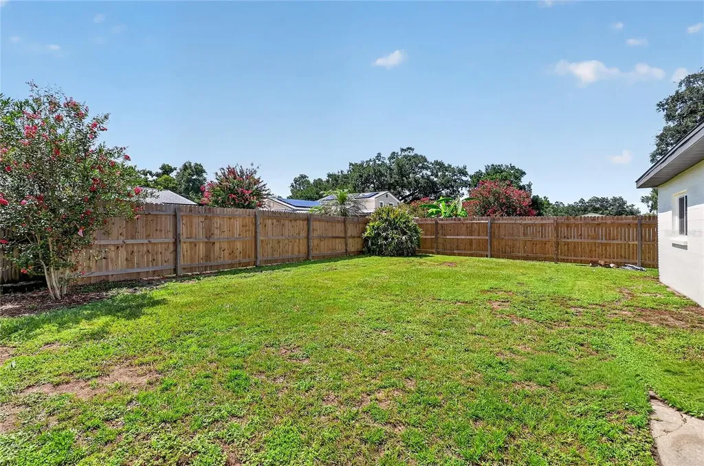 706 S Oakwood Avenue Brandon FL 33511
