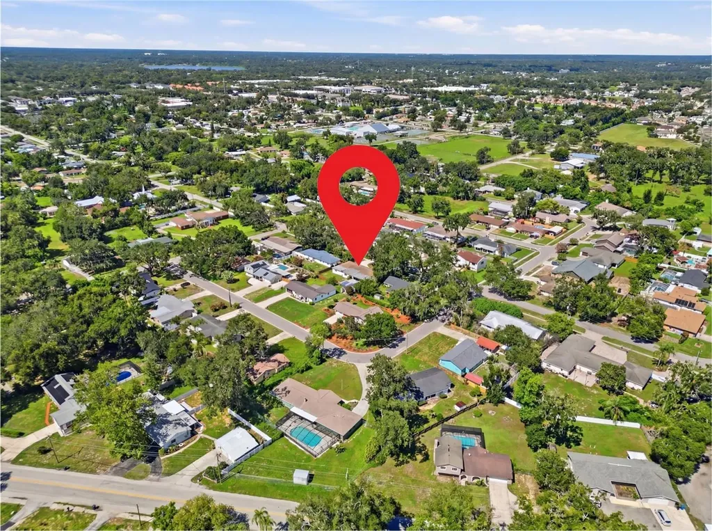 706 S Oakwood Avenue Brandon FL 33511