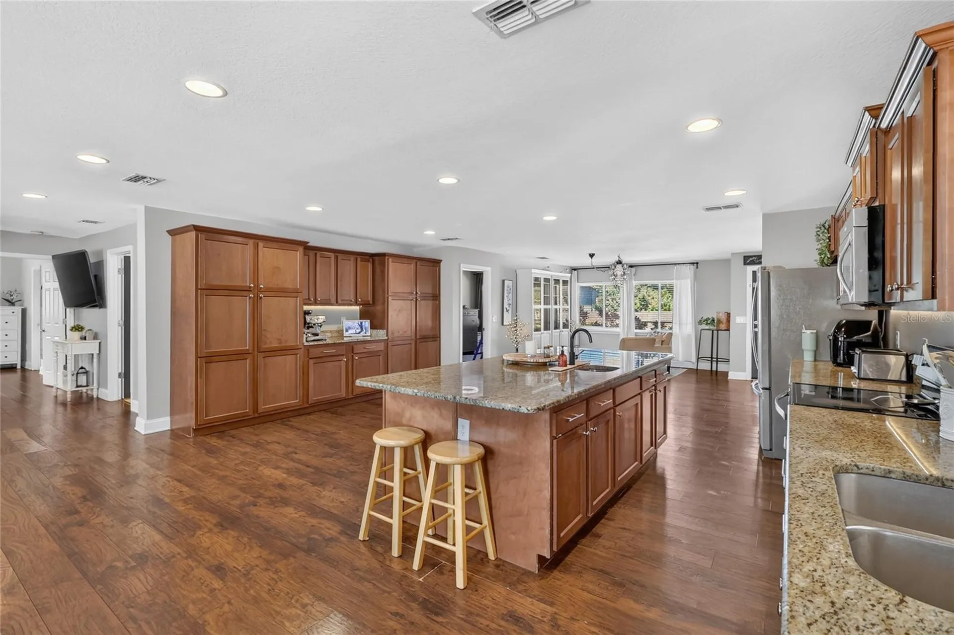706 S Oakwood Avenue Brandon FL 33511