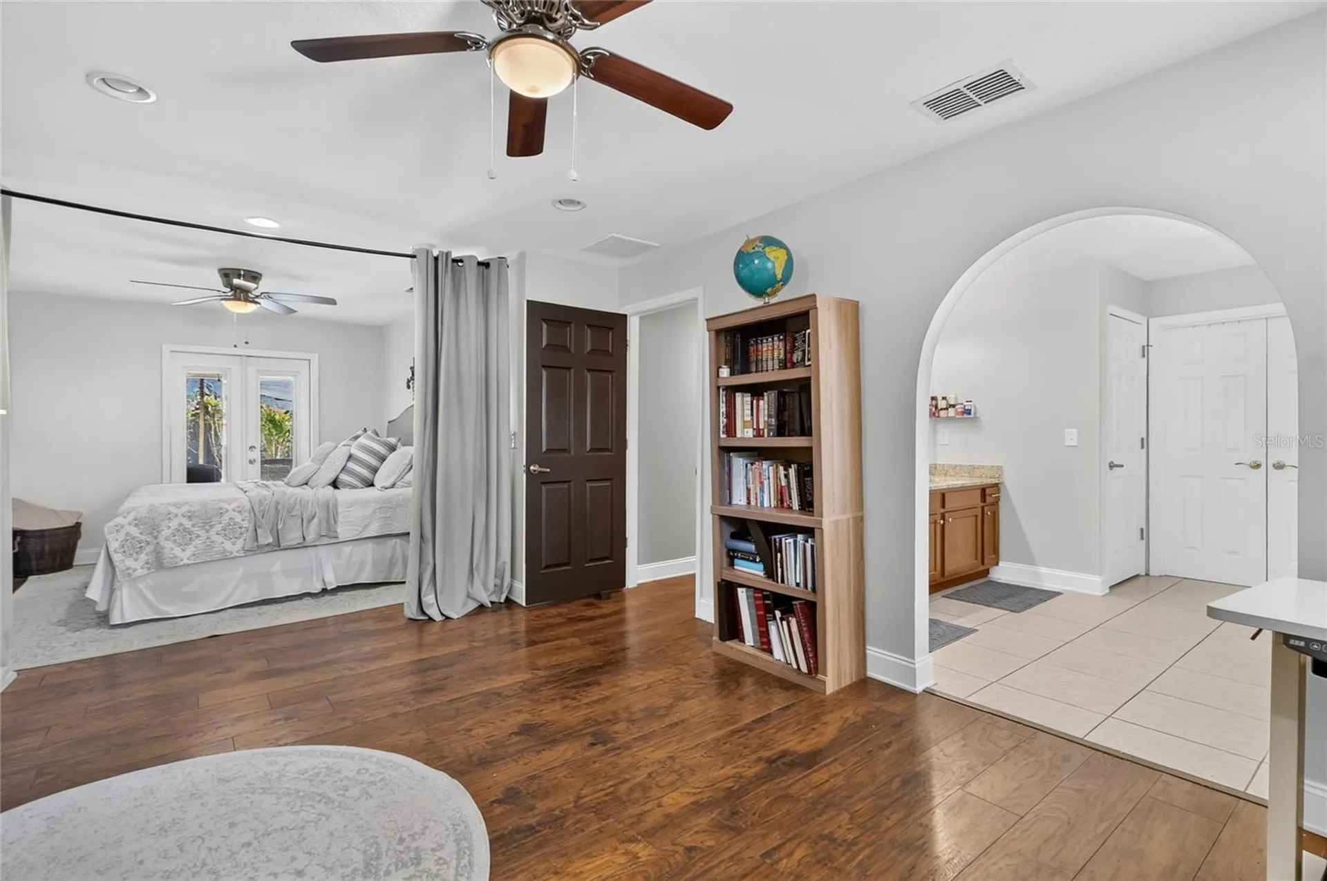 706 S Oakwood Avenue Brandon FL 33511