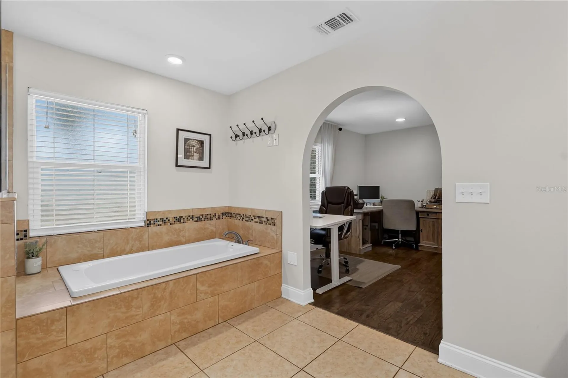 706 S Oakwood Avenue Brandon FL 33511