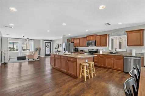 706 S Oakwood Avenue Brandon FL 33511