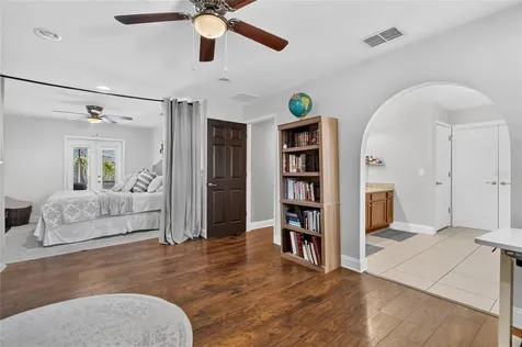 706 S Oakwood Avenue Brandon FL 33511