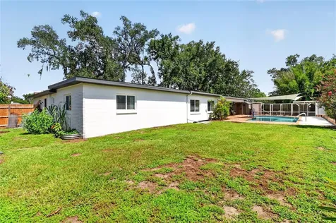 706 S Oakwood Avenue Brandon FL 33511