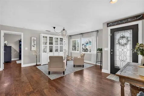 706 S Oakwood Avenue Brandon FL 33511