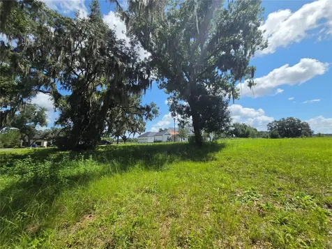 466 Long And Winding Road Howey In The Hills FL 34737