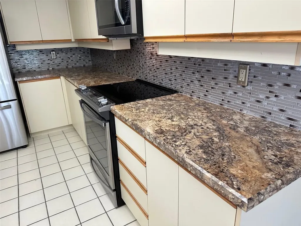 8732 Skymaster Drive New Port Richey FL 34654