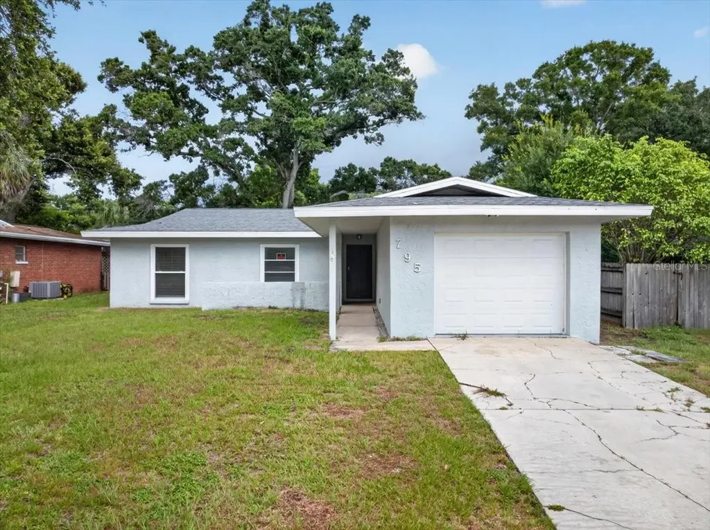 795 7th Street S Safety Harbor FL 34695