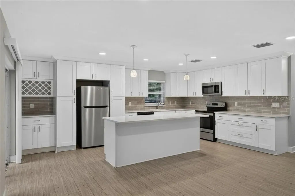 795 7th Street S Safety Harbor FL 34695