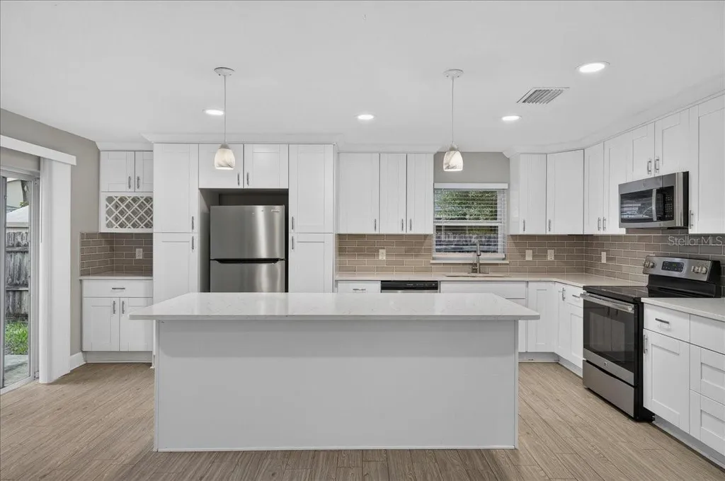 795 7th Street S Safety Harbor FL 34695