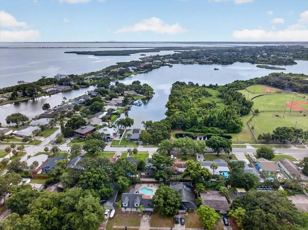 795 7th Street S Safety Harbor FL 34695
