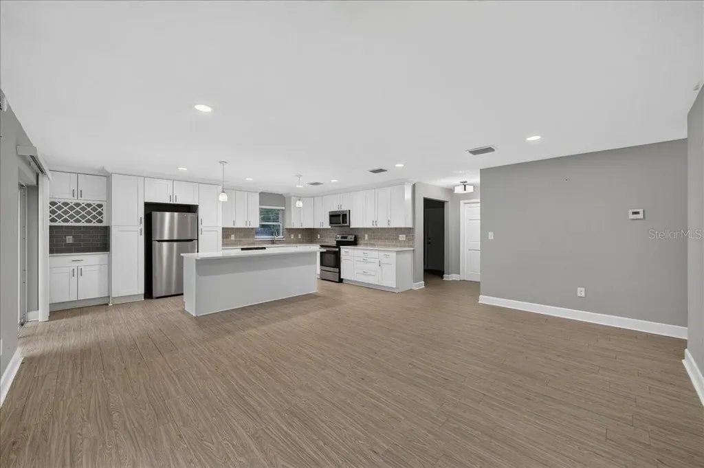 795 7th Street S Safety Harbor FL 34695