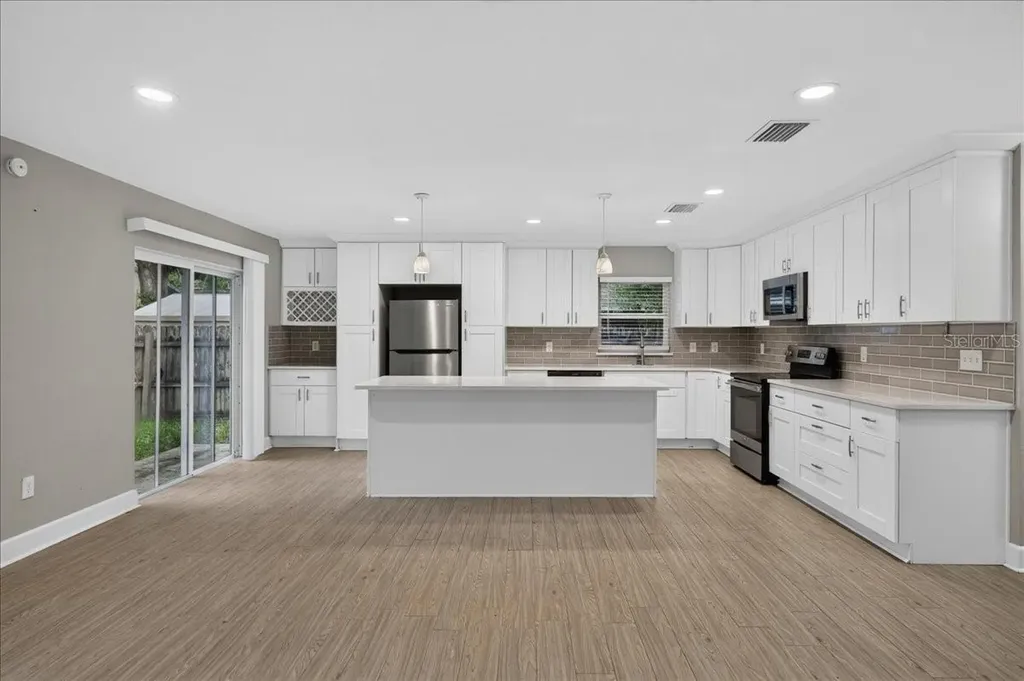 795 7th Street S Safety Harbor FL 34695
