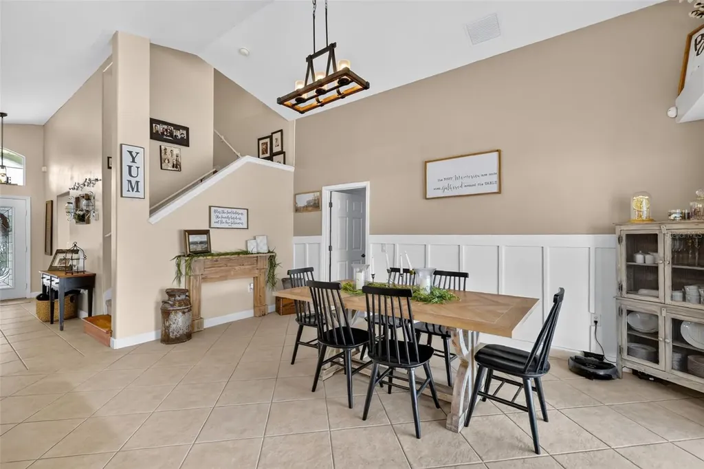36809 Meridian Circle Grand Island FL 32735
