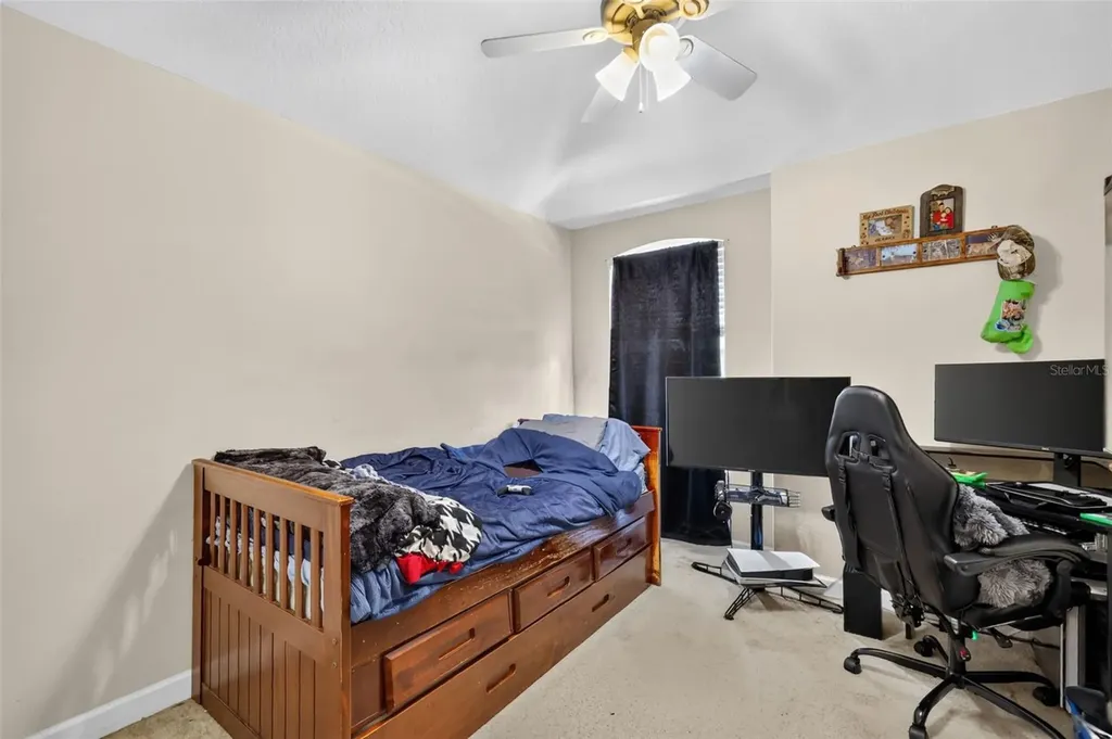 36809 Meridian Circle Grand Island FL 32735