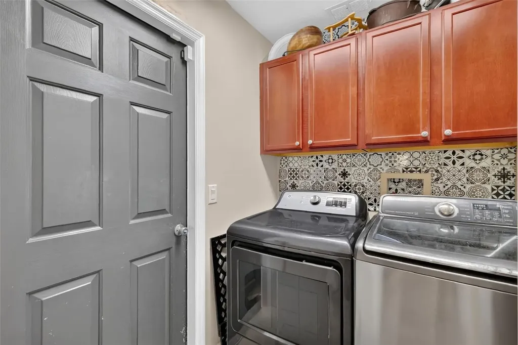36809 Meridian Circle Grand Island FL 32735