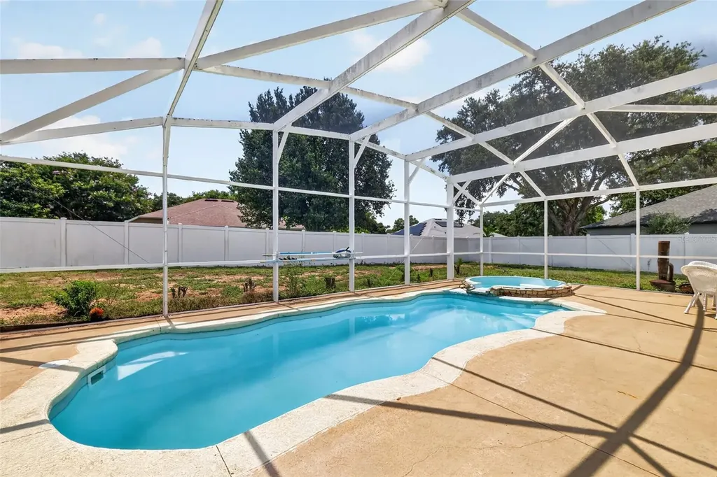 36809 Meridian Circle Grand Island FL 32735