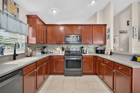 36809 Meridian Circle Grand Island FL 32735