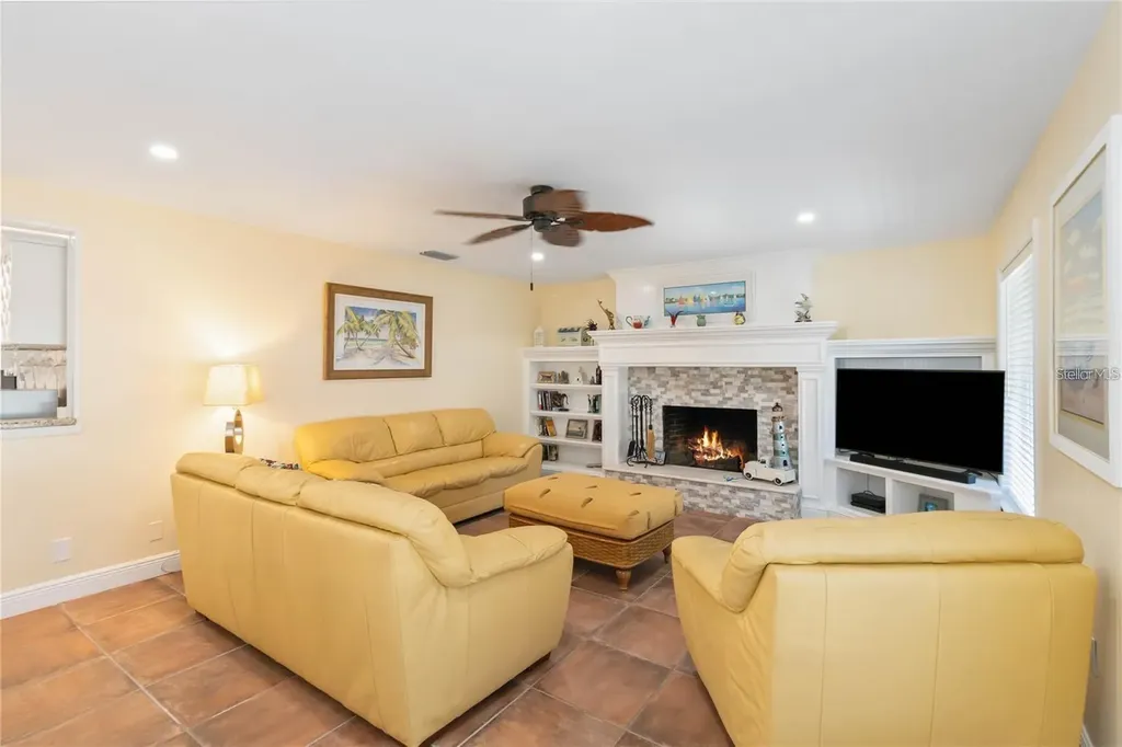 6711 Avenue C Sarasota FL 34231