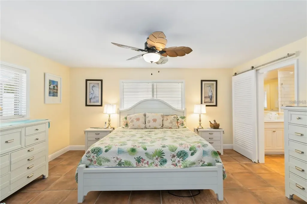 6711 Avenue C Sarasota FL 34231