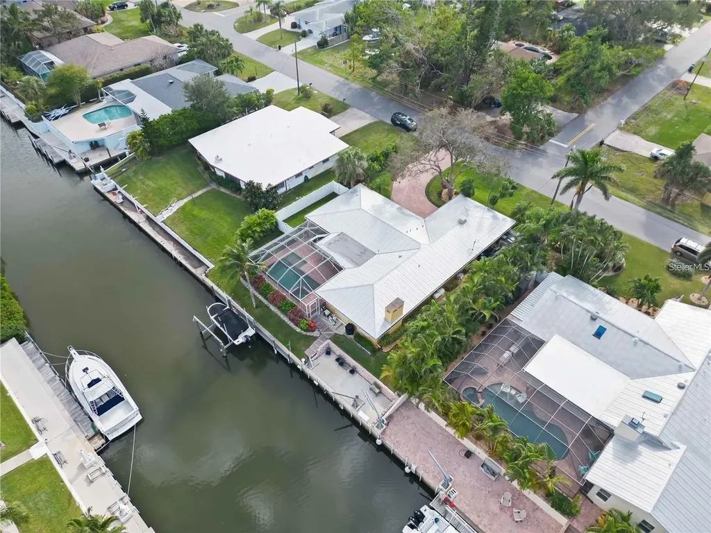 6711 Avenue C Sarasota FL 34231