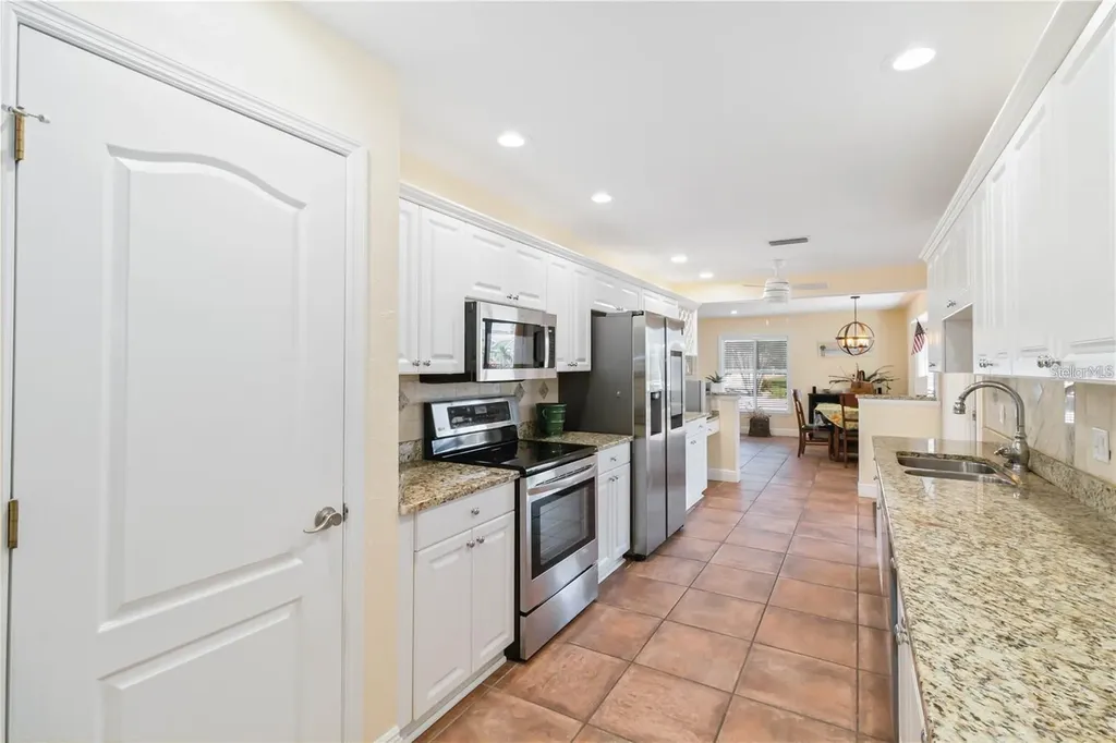 6711 Avenue C Sarasota FL 34231