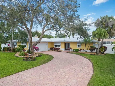 6711 Avenue C Sarasota FL 34231