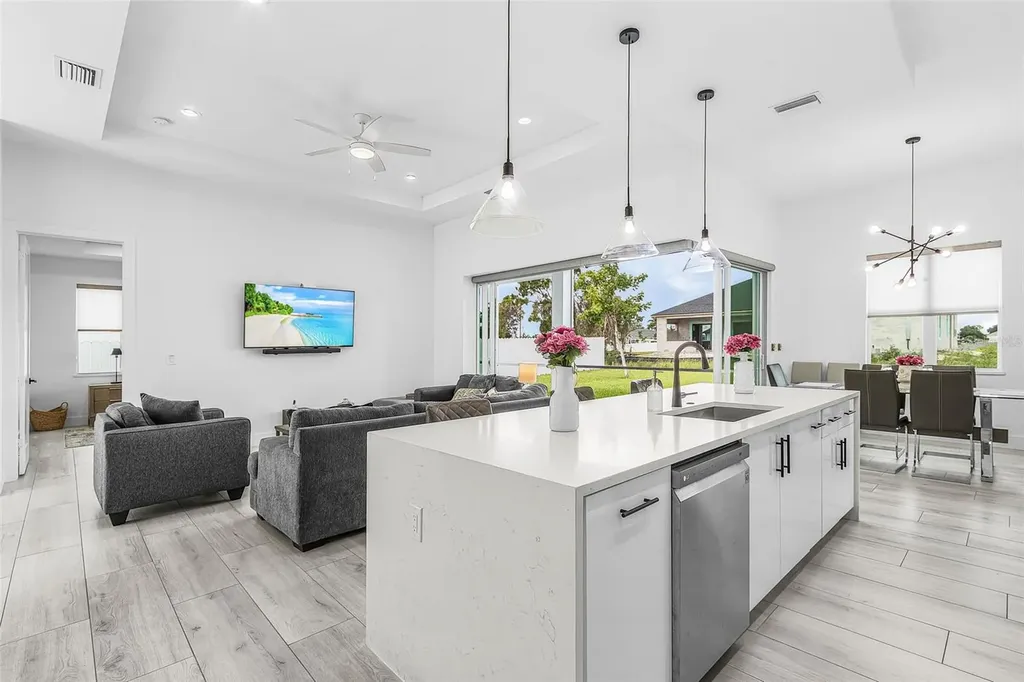 300 Chiquita Boulevard N Cape Coral FL 33993