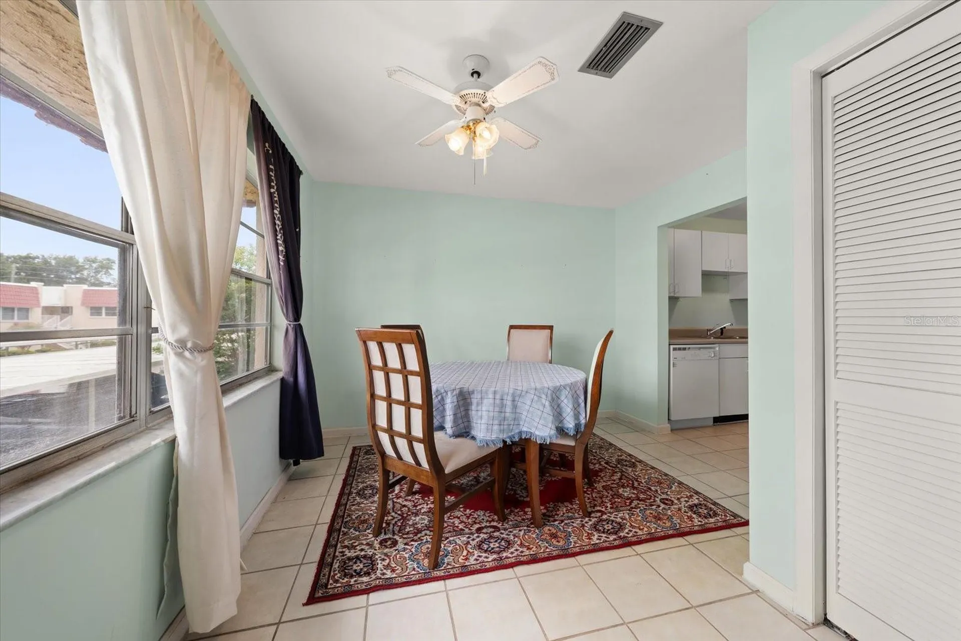 10033 64th Avenue N St Petersburg FL 33708