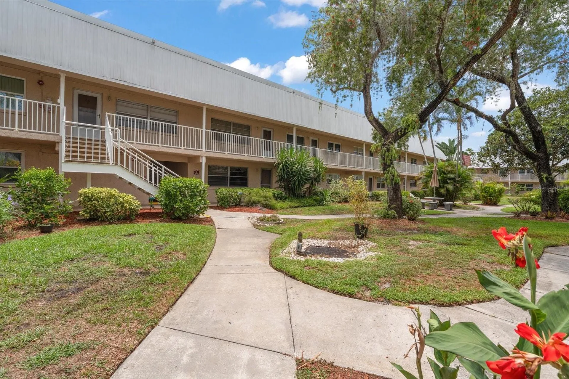 10033 64th Avenue N St Petersburg FL 33708