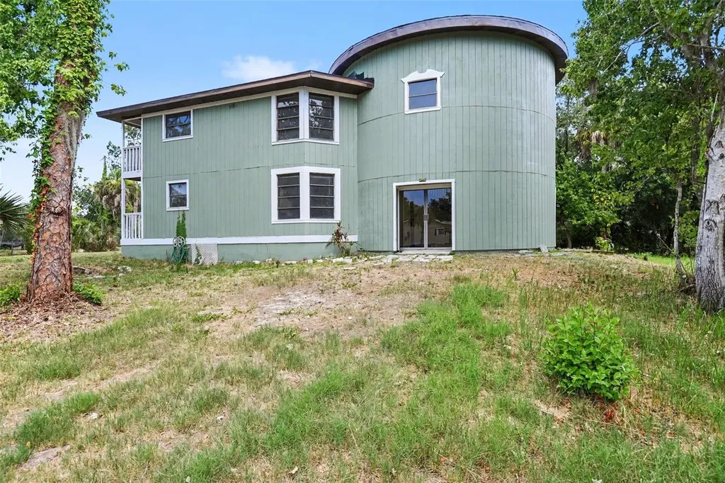 888 Harmony Lane Englewood FL 34223