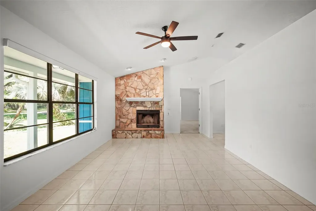 4036 Arlington Avenue Mims FL 32754