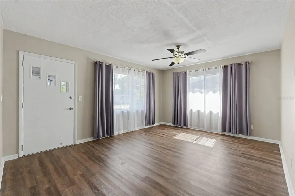 29 6th Avenue SE Largo FL 33771