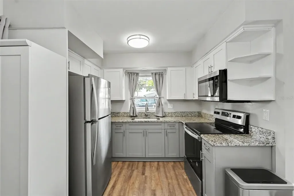 29 6th Avenue SE Largo FL 33771