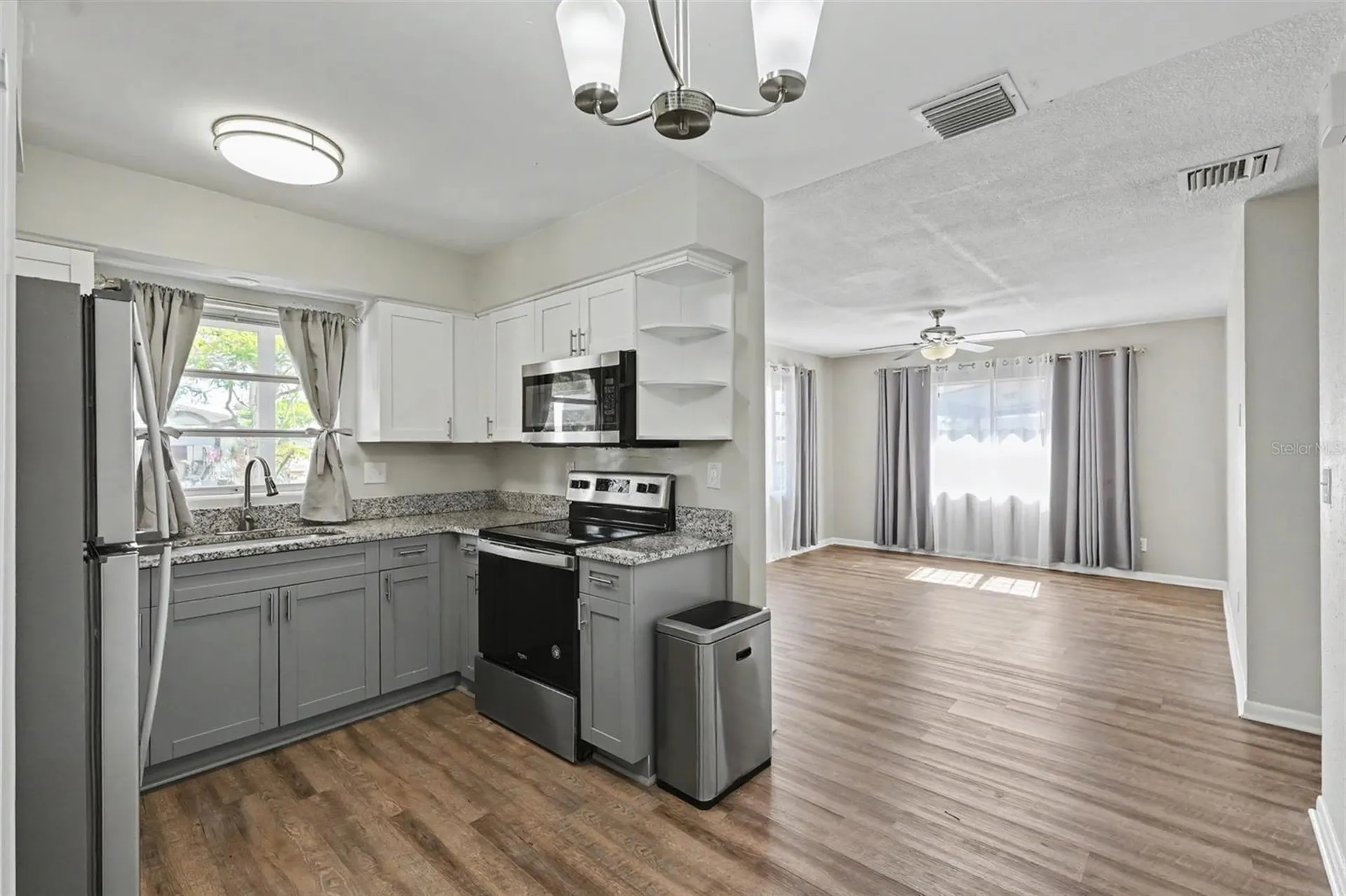 29 6th Avenue SE Largo FL 33771