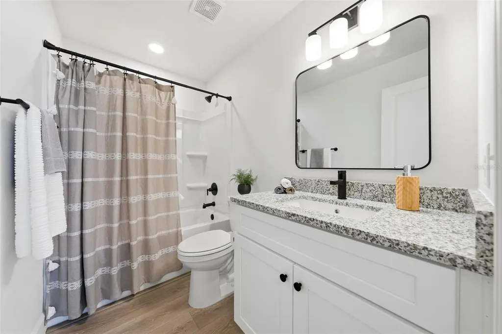350 Lake Crescent Drive Debary FL 32713