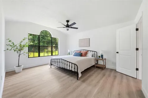 350 Lake Crescent Drive Debary FL 32713