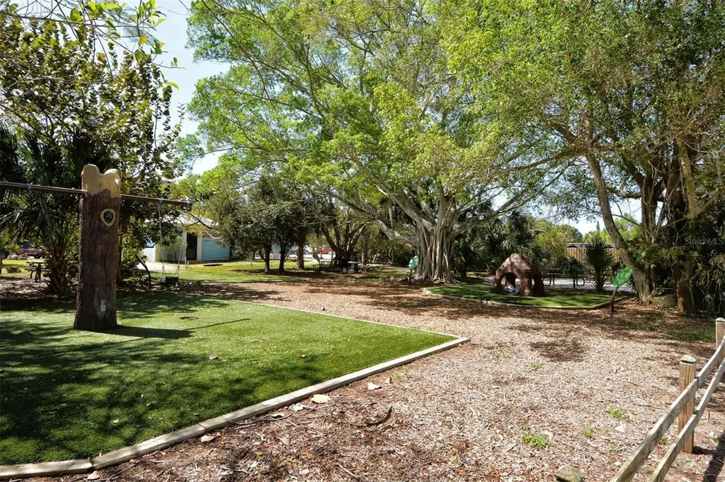 8112 12th Avenue NW Bradenton FL 34209