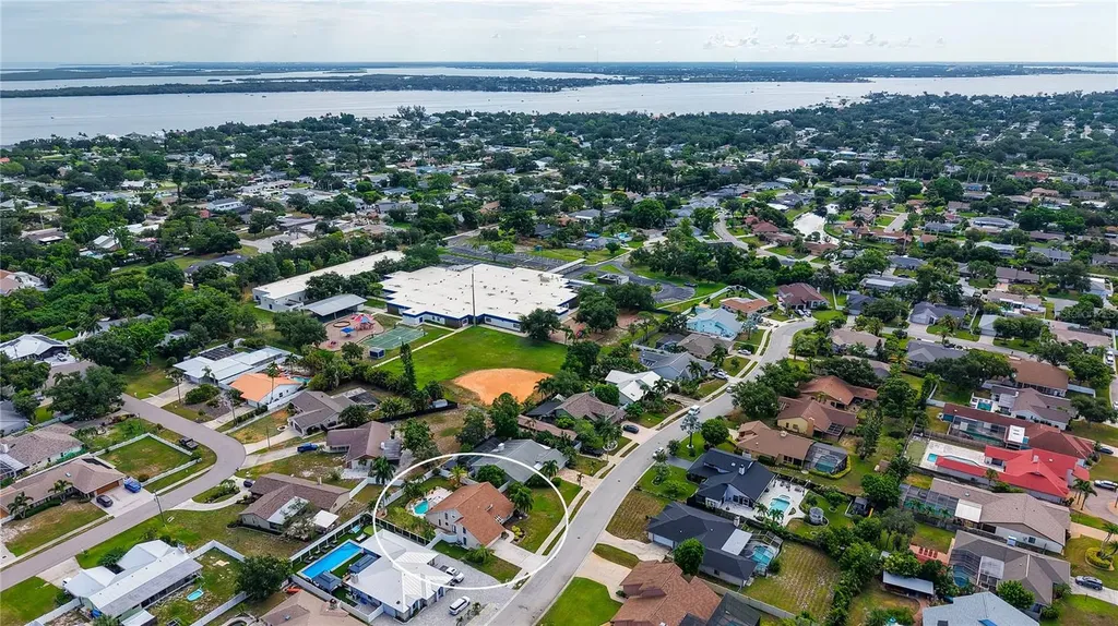 8112 12th Avenue NW Bradenton FL 34209